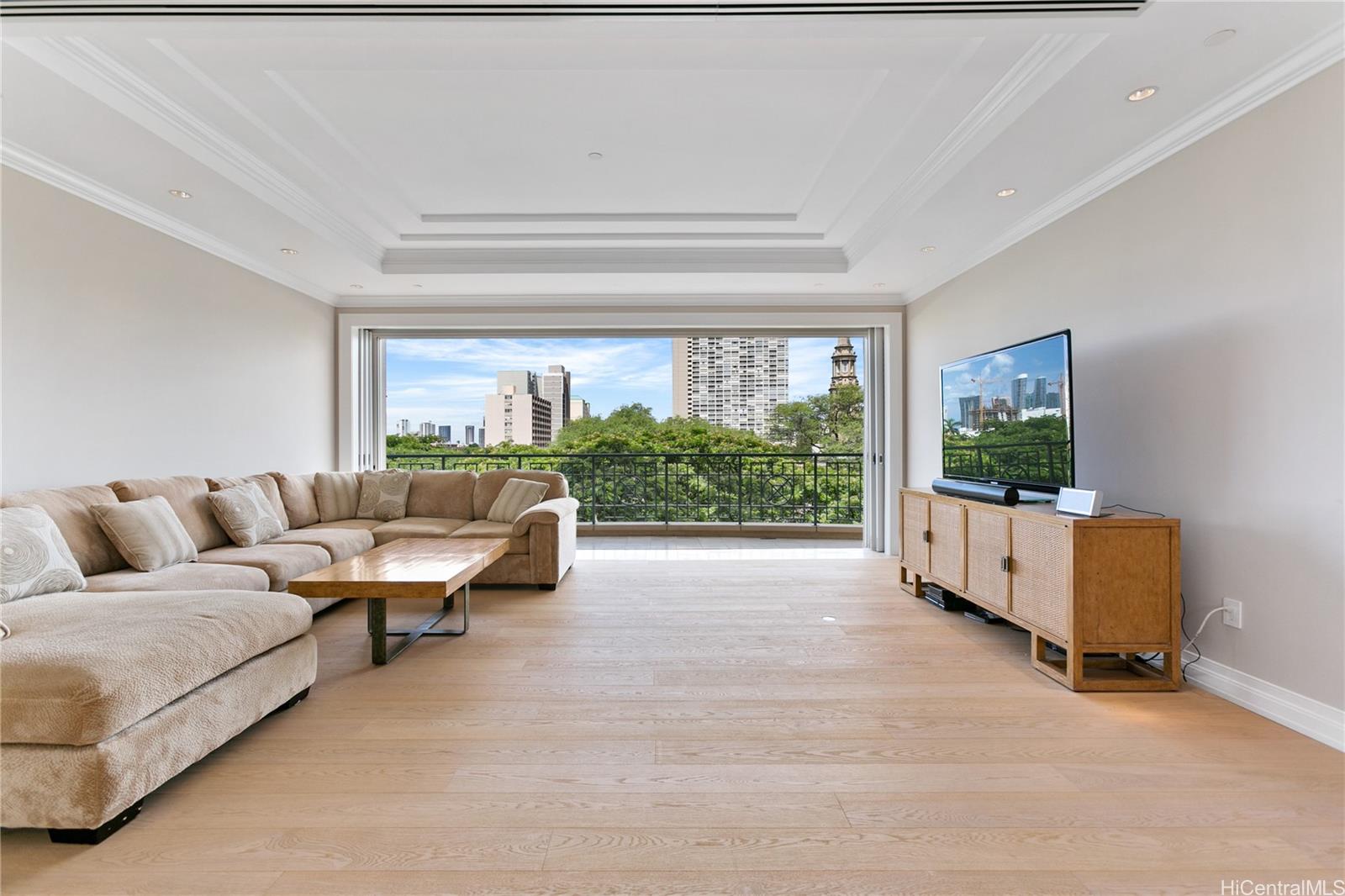 1740 South Beretania St Unit 24  