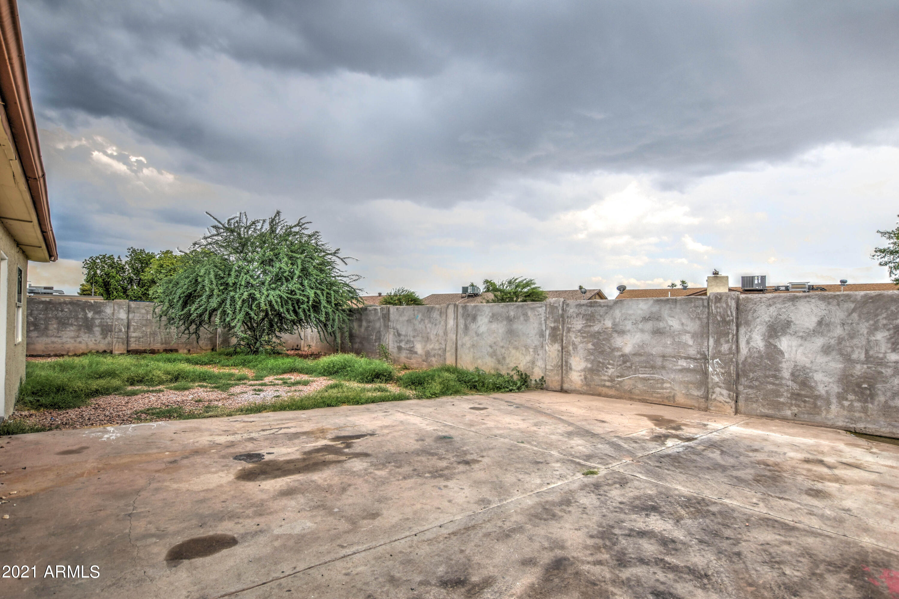 6413 West Osborn Road Phoenix, AZ 85033 - Photo 24 of 30 REAR 2