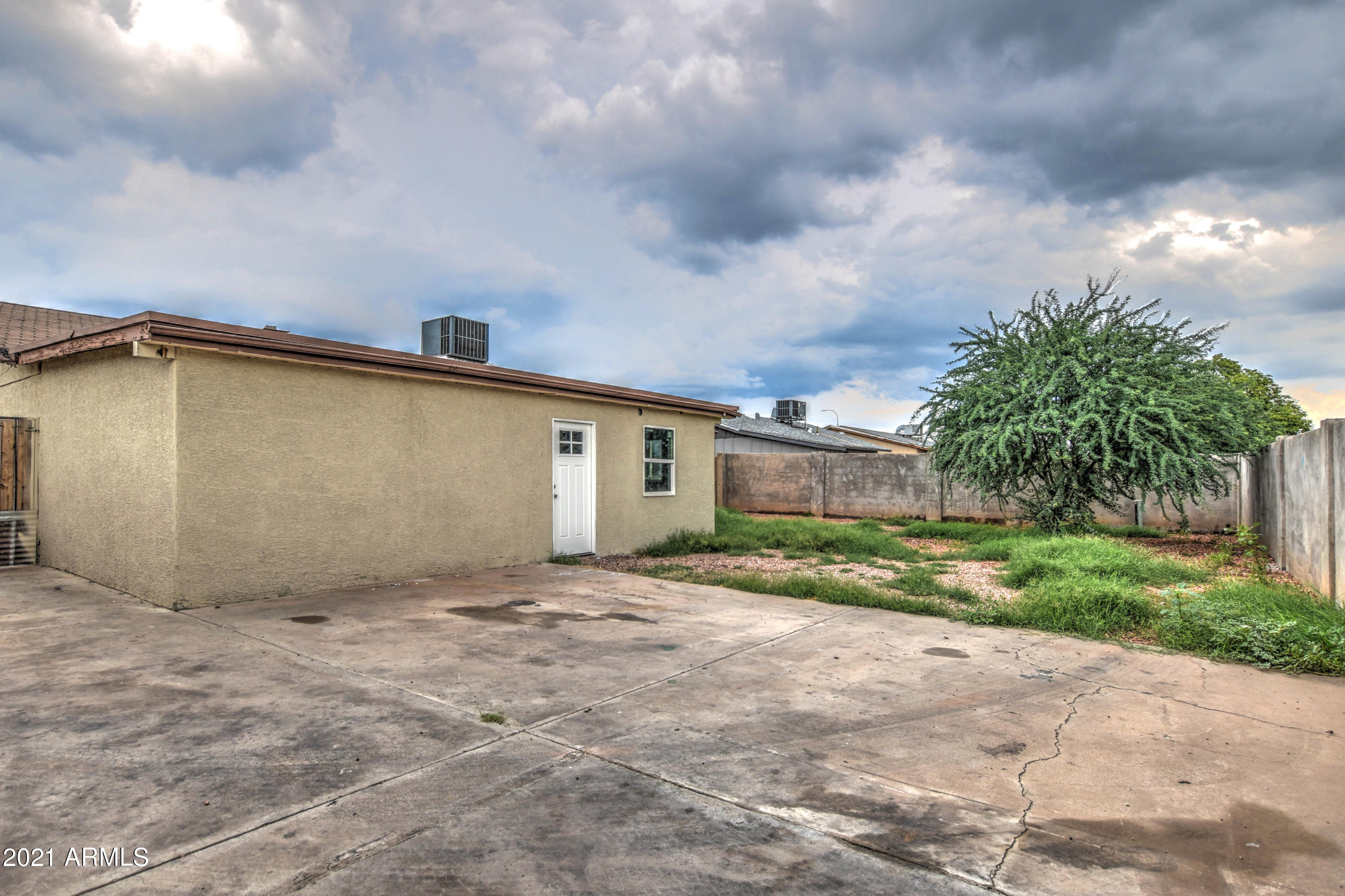 6413 West Osborn Road Phoenix, AZ 85033 - Photo 25 of 30 REAR 3