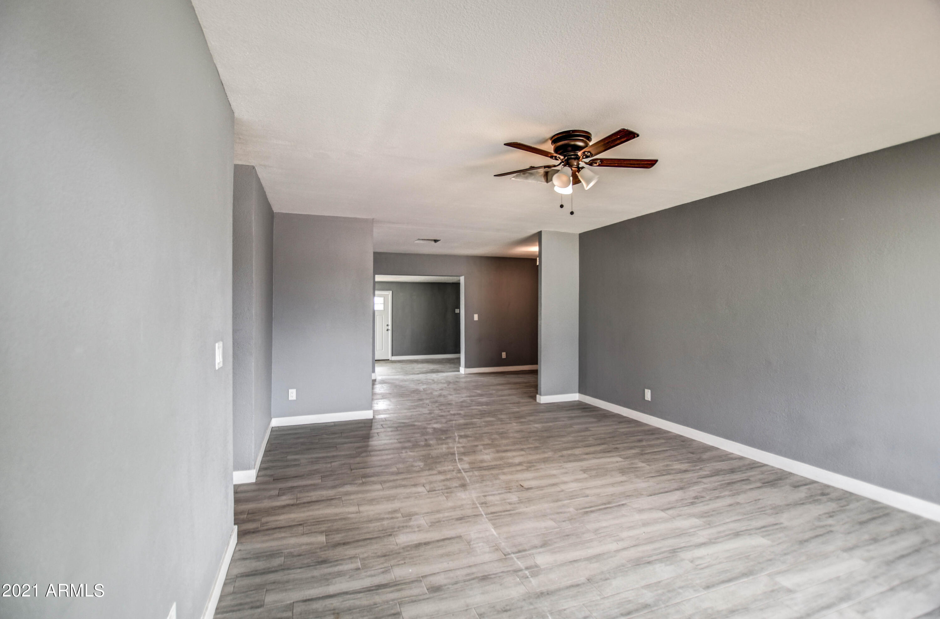 6413 West Osborn Road Phoenix, AZ 85033 - Photo 5 of 30 ENTRY 3