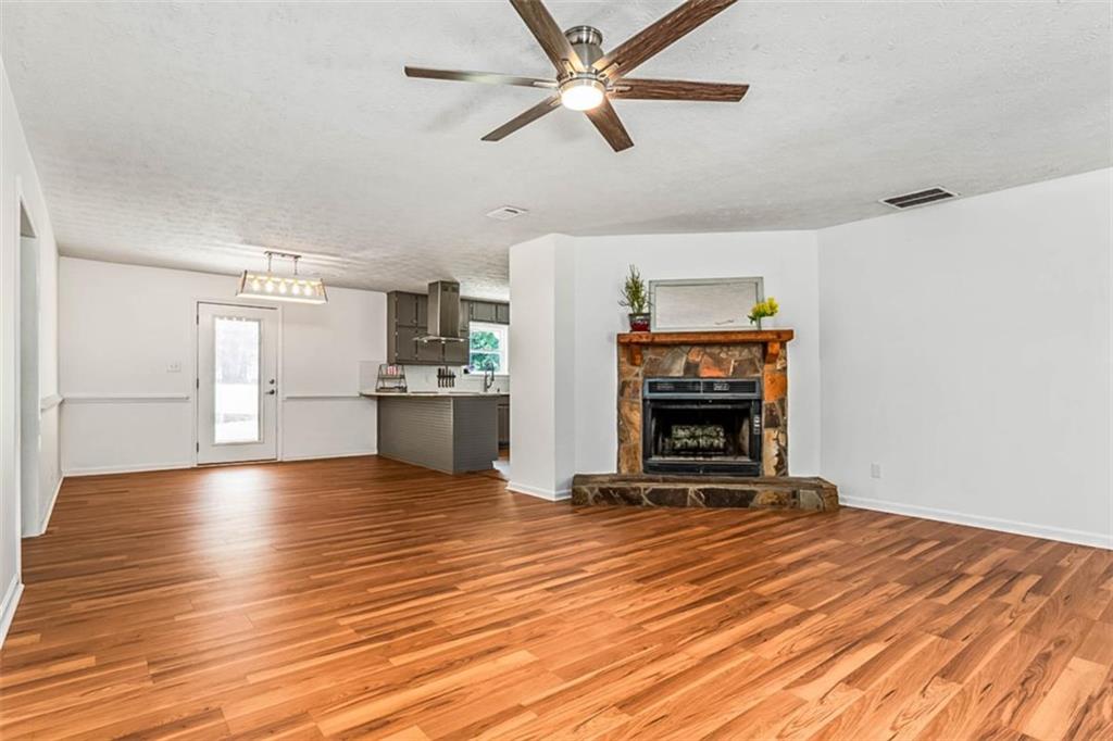 135 Dixie Lane Covington, GA 30014 - Photo 4 of 23
