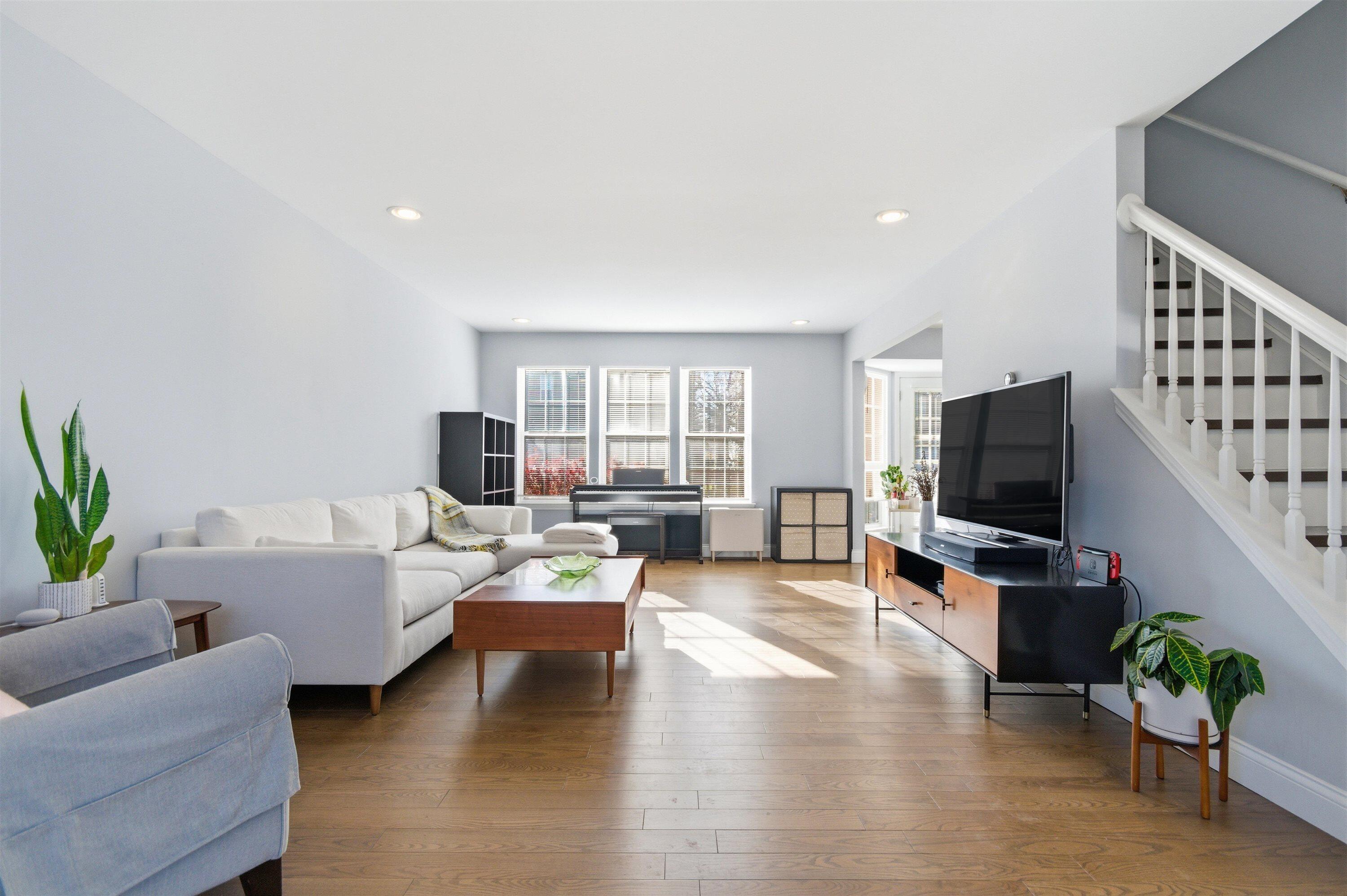 3256 Monument Ann Arbor, MI 48108 - Photo 7 of 39 21-12