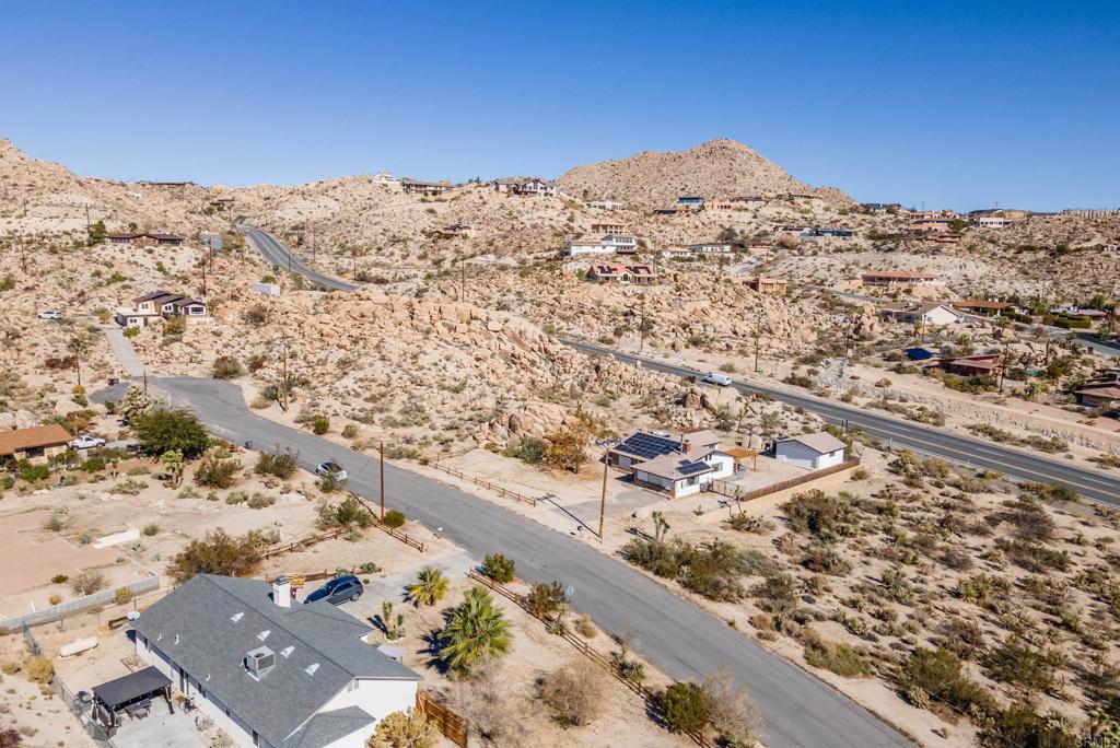 6295 Avila Road Yucca Valley, CA 92284 - Photo 5 of 75