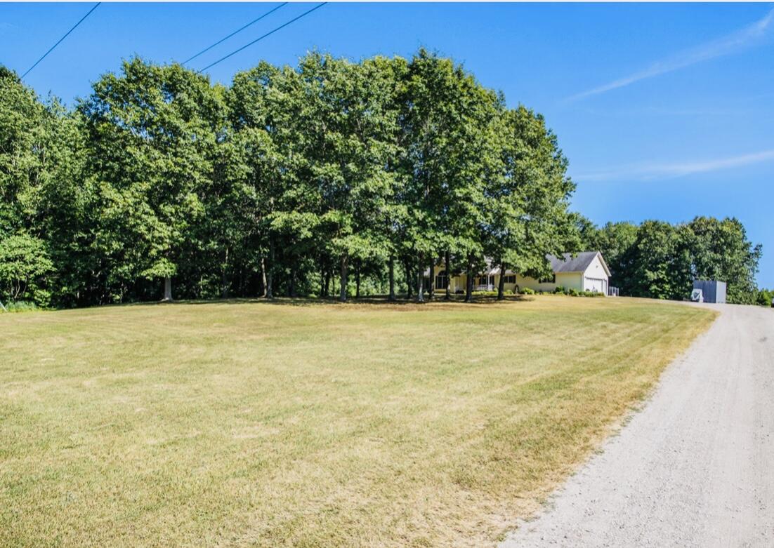 6010 Meadowbrook Road Benton Harbor, MI 49022 - Photo 1 of 28 IMG_3988