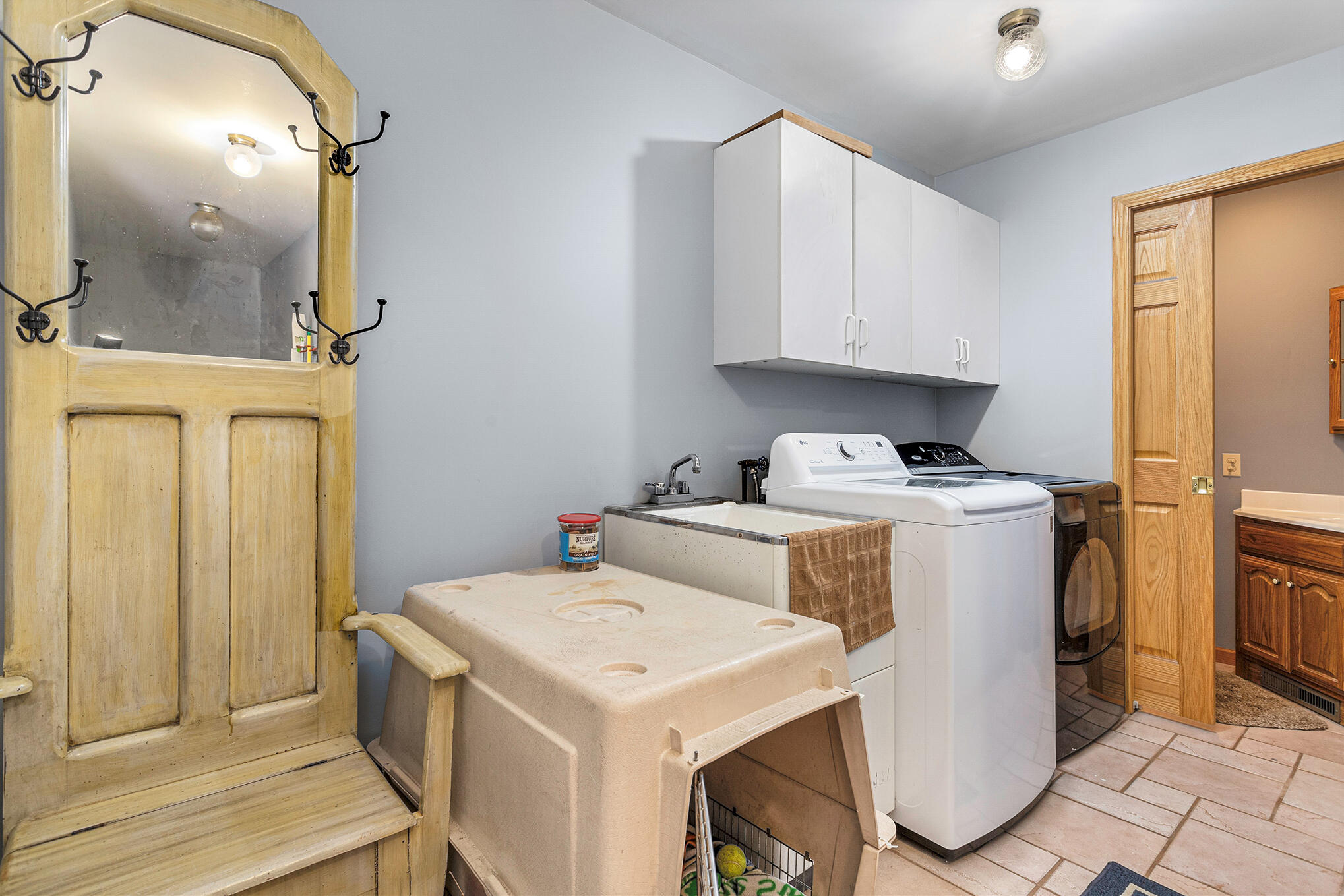 6010 Meadowbrook Road Benton Harbor, MI 49022 - Photo 20 of 28 IMG_5413