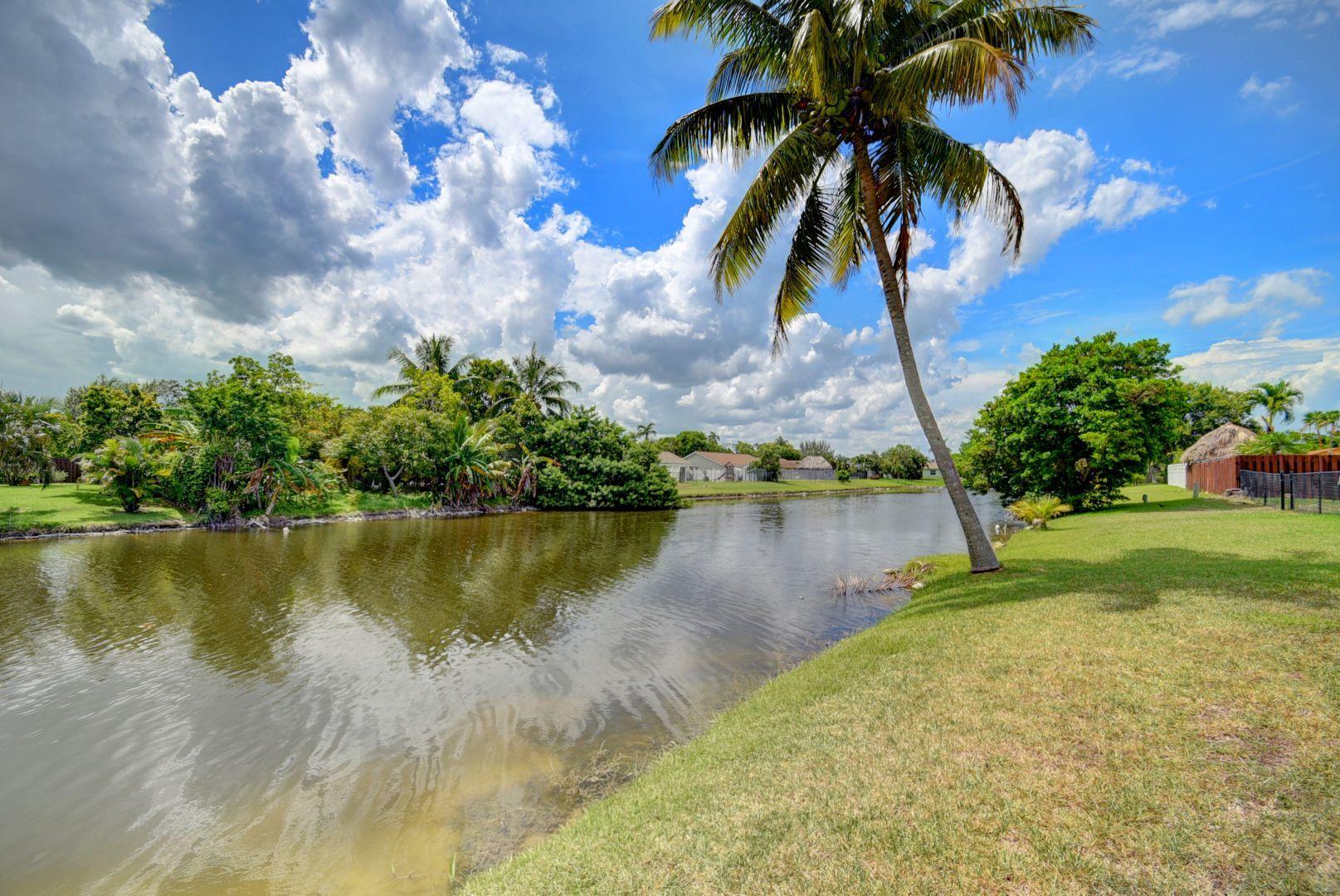 19445 Carolina Circle Boca Raton, FL 33434 - Photo 26 of 34 Waterview2