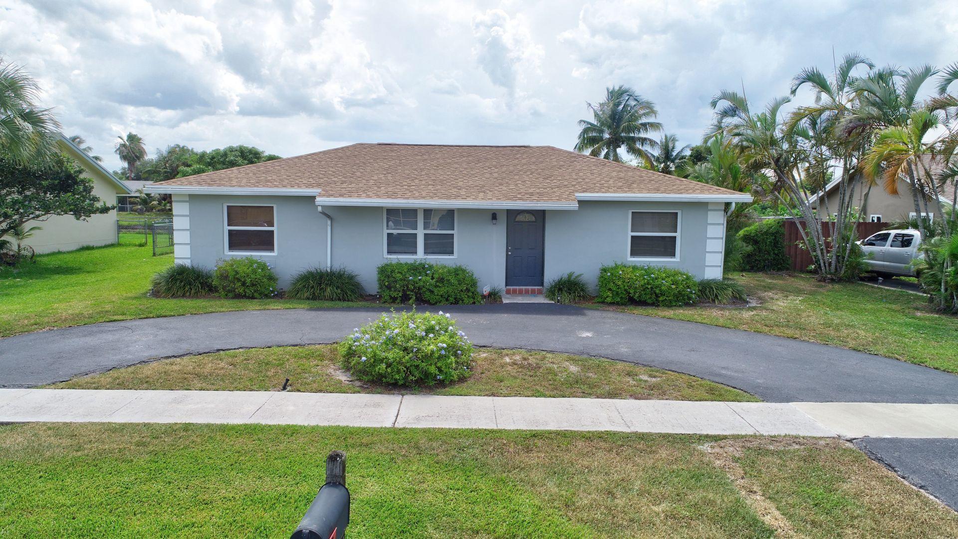 19445 Carolina Circle Boca Raton, FL 33434 - Photo 3 of 34 HomeFront