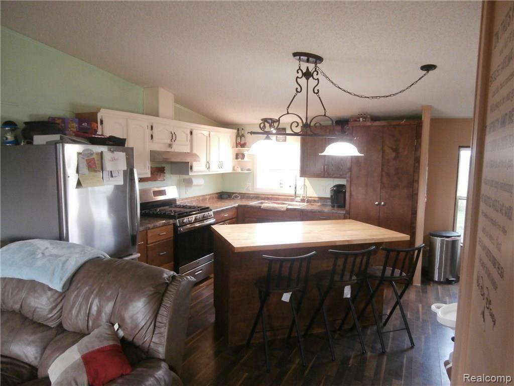 2930 East Wilkinson Road Owosso, MI 48867 - Photo 3 of 10 2930Wb.JPG