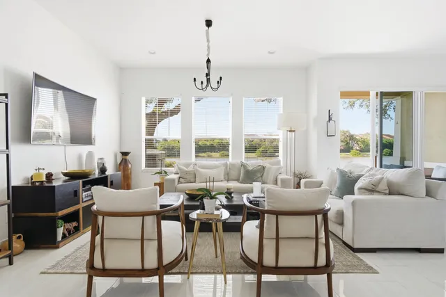 $569,000 | 855 Marina Del Ray Lane, Unit 3, West Palm Beach, FL 33401