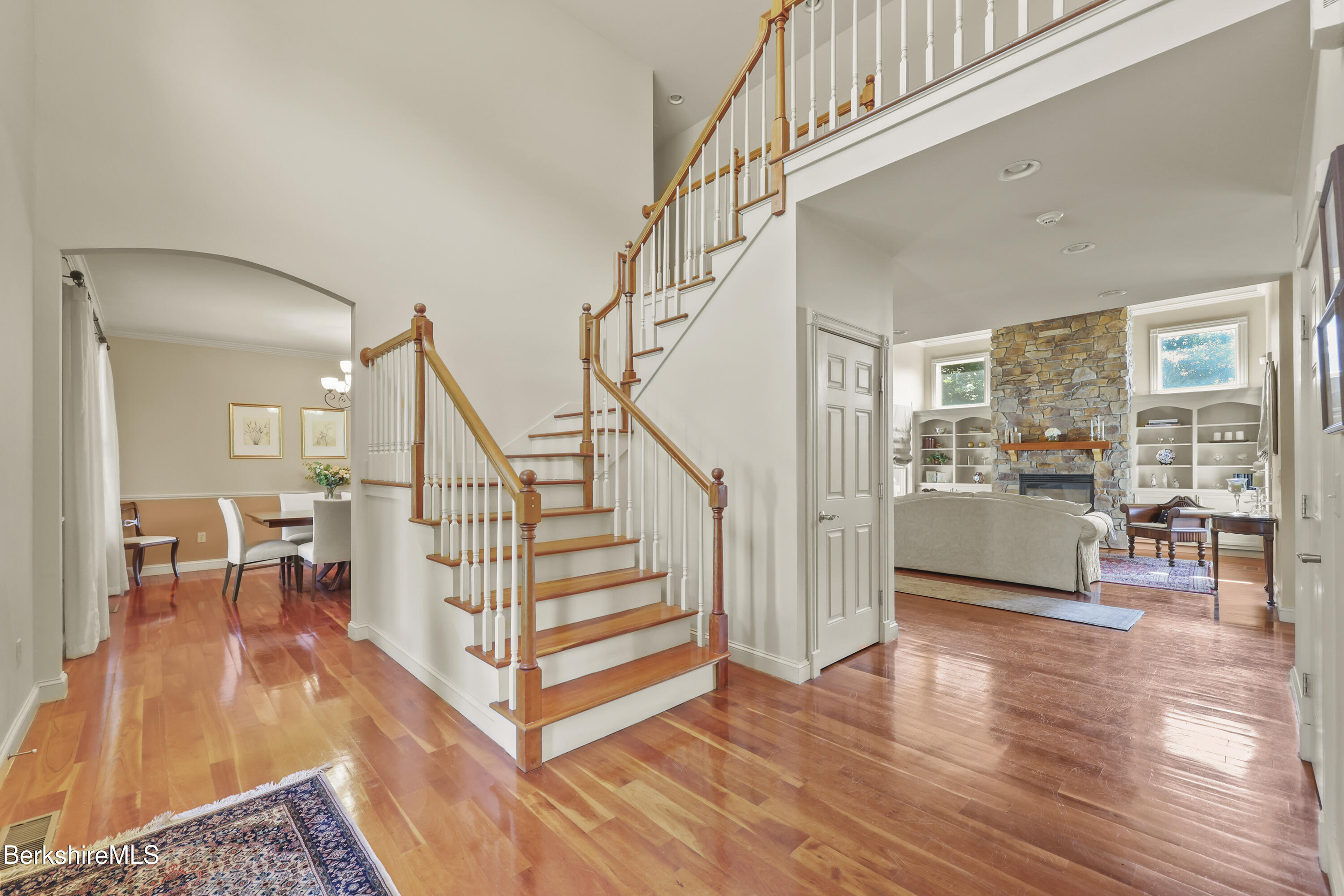 35 Meadow Ridge Drive Pittsfield, MA 01201 - Photo 8 of 81 Foyer