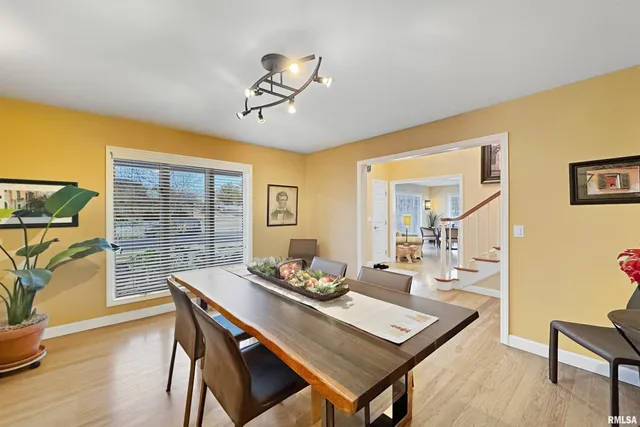 $475,000 | 1102 Tottenham Court, Washington, IL 61571