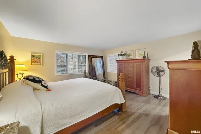 $475,000 | 1102 Tottenham Court, Washington, IL 61571