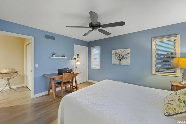 $475,000 | 1102 Tottenham Court, Washington, IL 61571