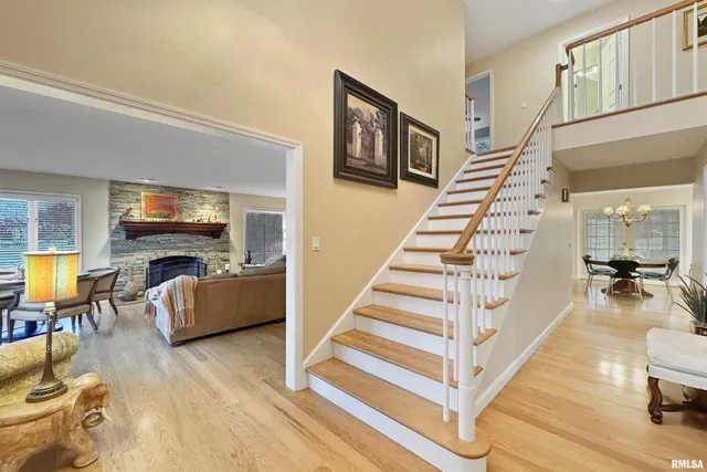 $475,000 | 1102 Tottenham Court, Washington, IL 61571