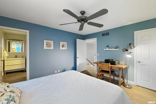 $475,000 | 1102 Tottenham Court, Washington, IL 61571