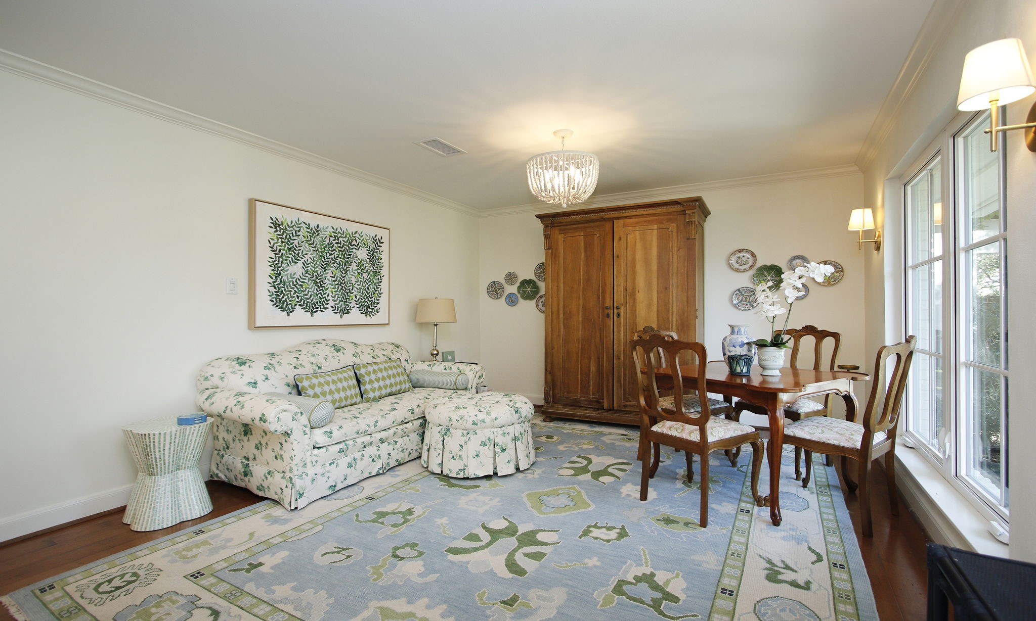 827 St George Lane Houston, TX 77079 - Photo 13 of 50