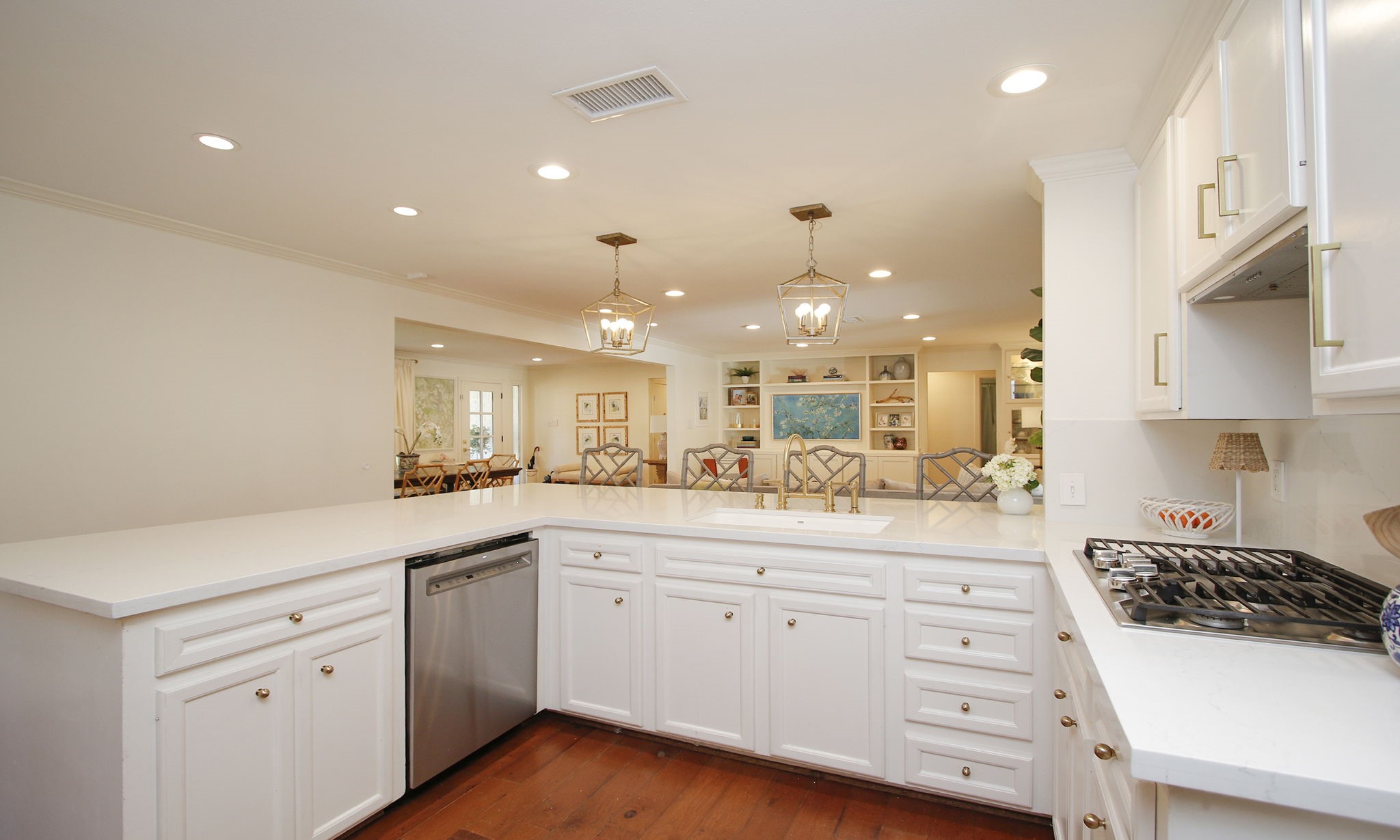 827 St George Lane Houston, TX 77079 - Photo 22 of 50