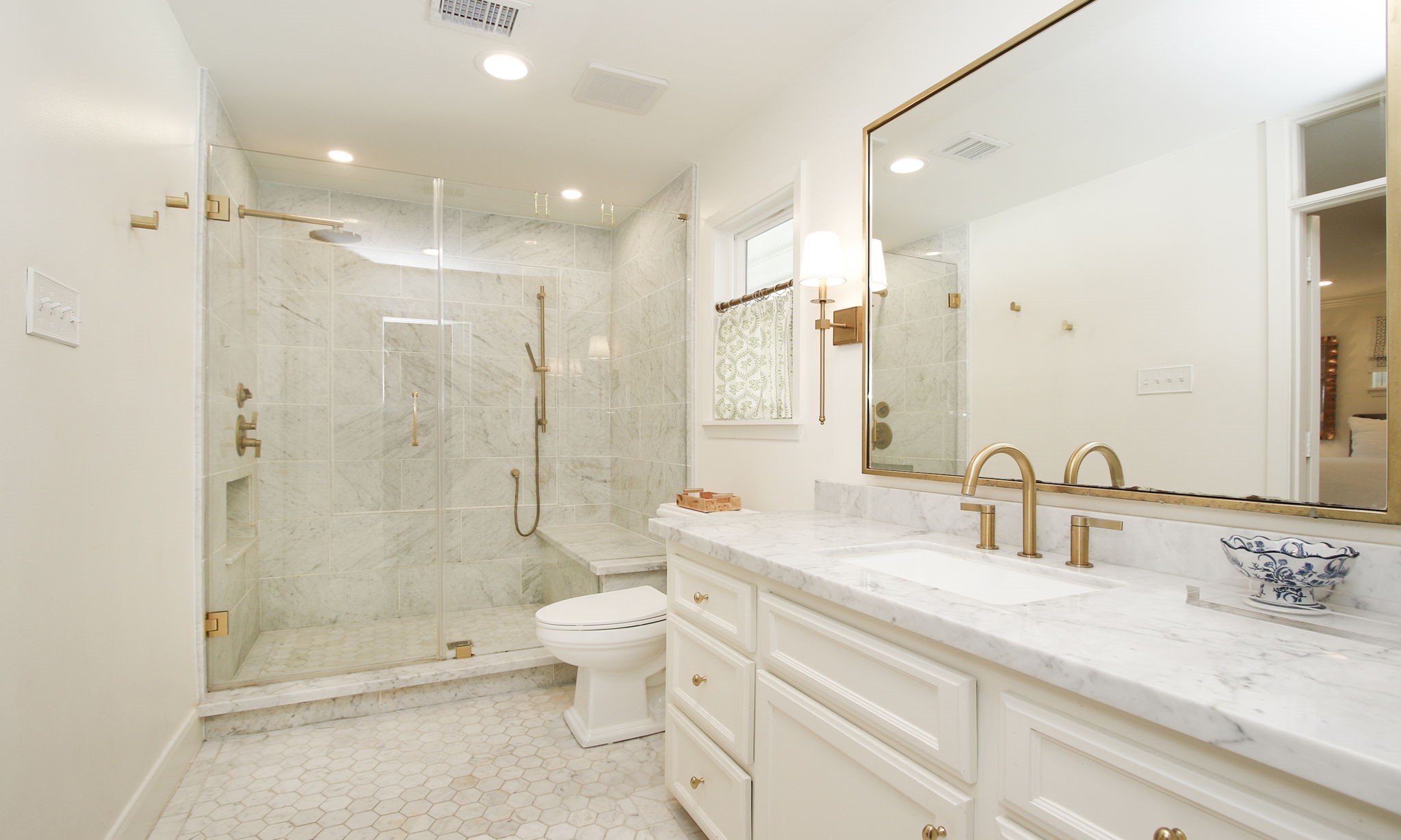 827 St George Lane Houston, TX 77079 - Photo 26 of 50