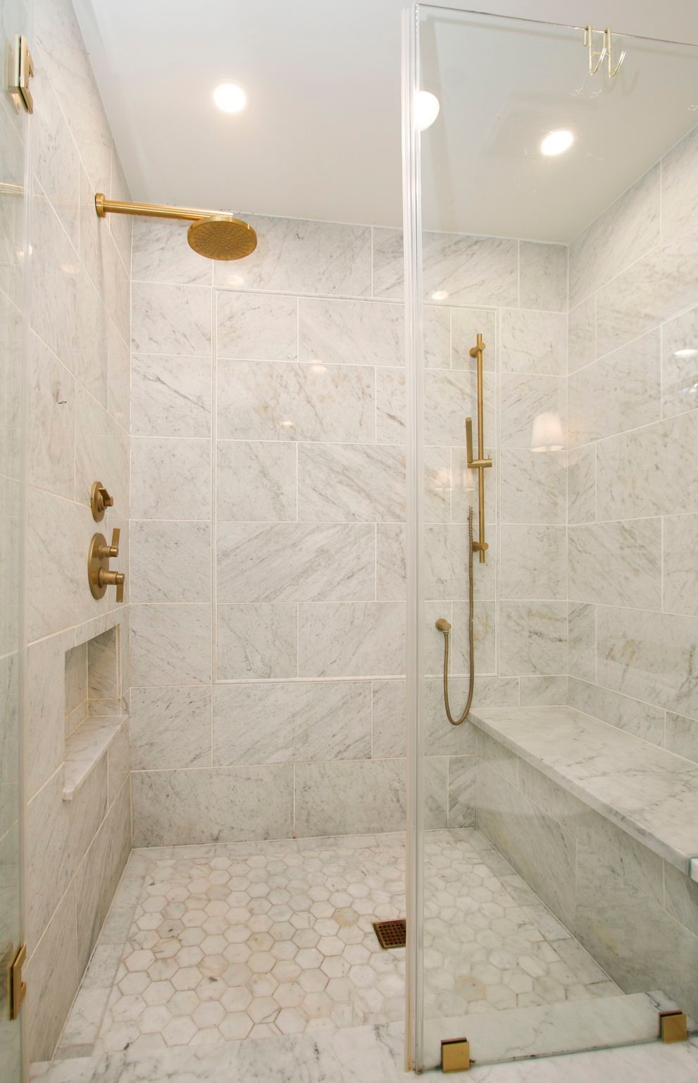 827 St George Lane Houston, TX 77079 - Photo 28 of 50