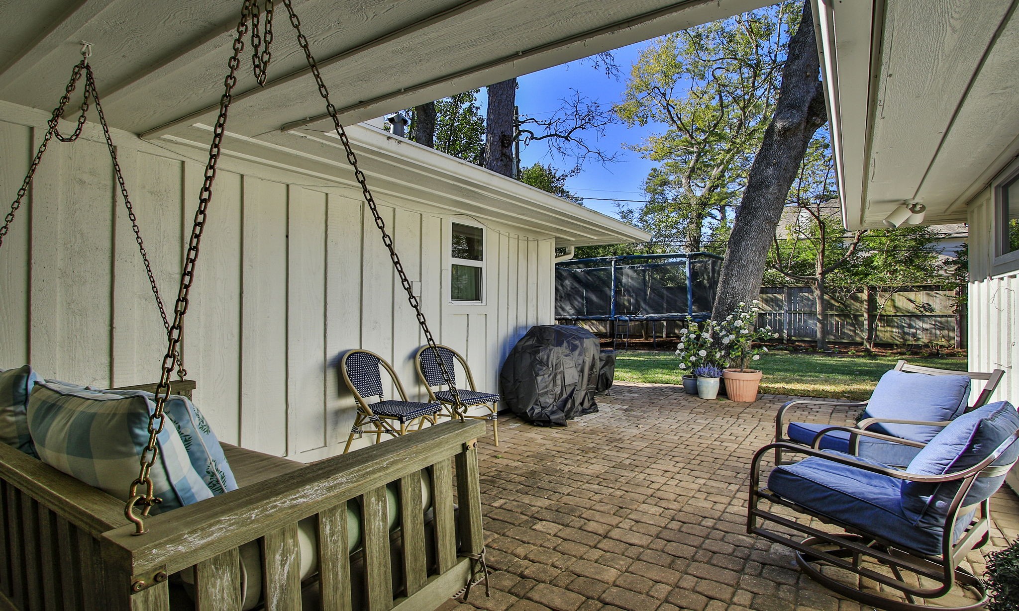 827 St George Lane Houston, TX 77079 - Photo 42 of 50