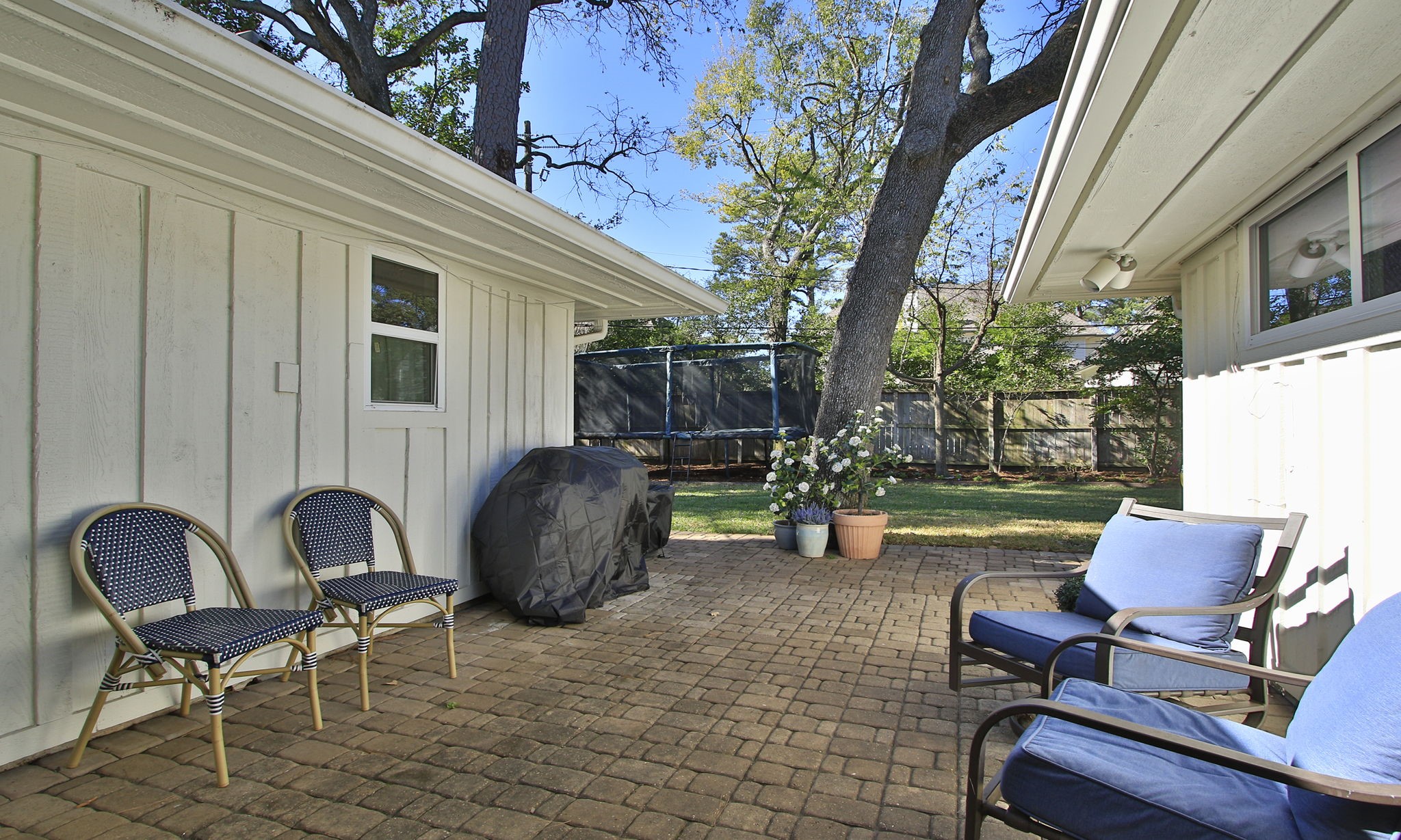 827 St George Lane Houston, TX 77079 - Photo 43 of 50