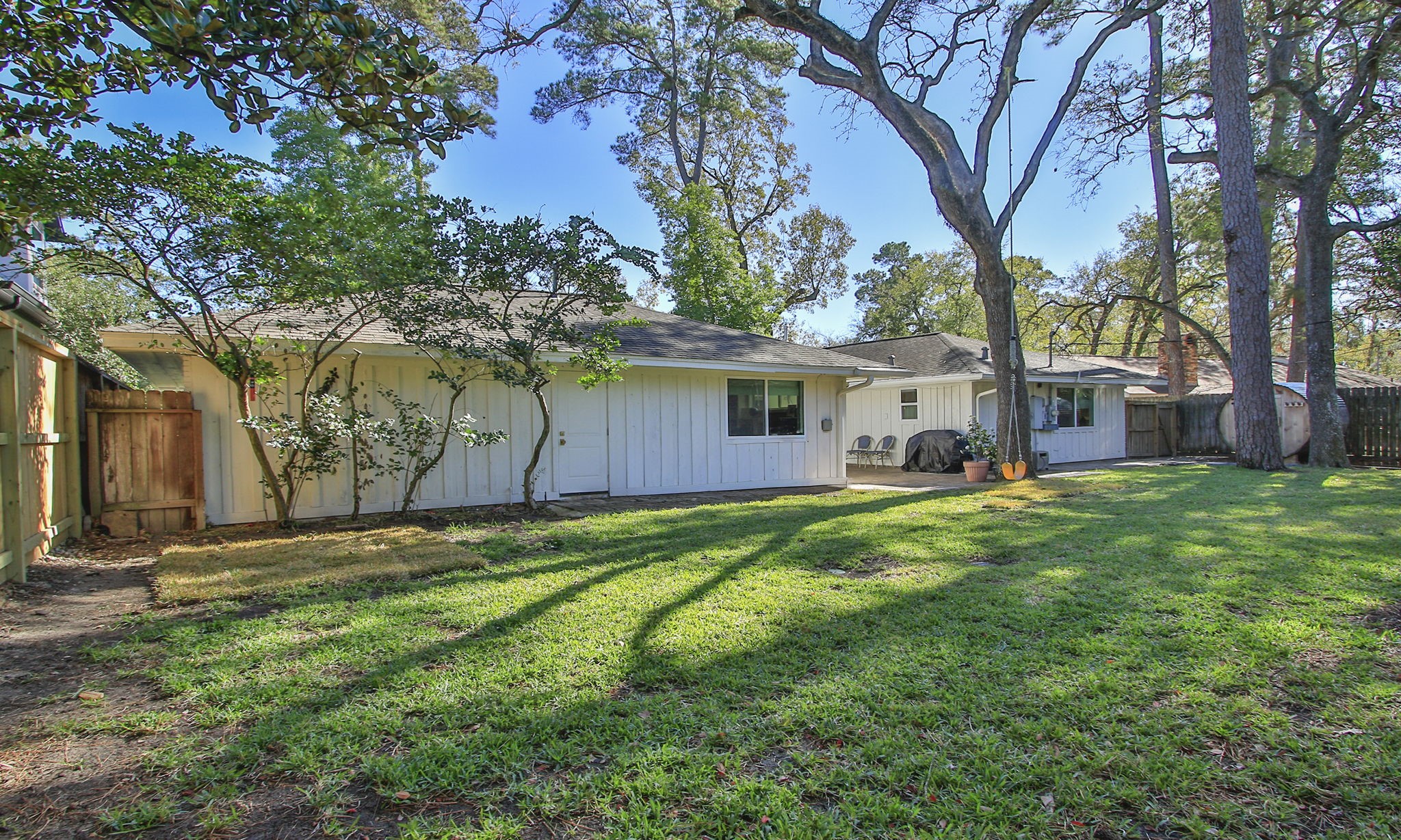 827 St George Lane Houston, TX 77079 - Photo 47 of 50