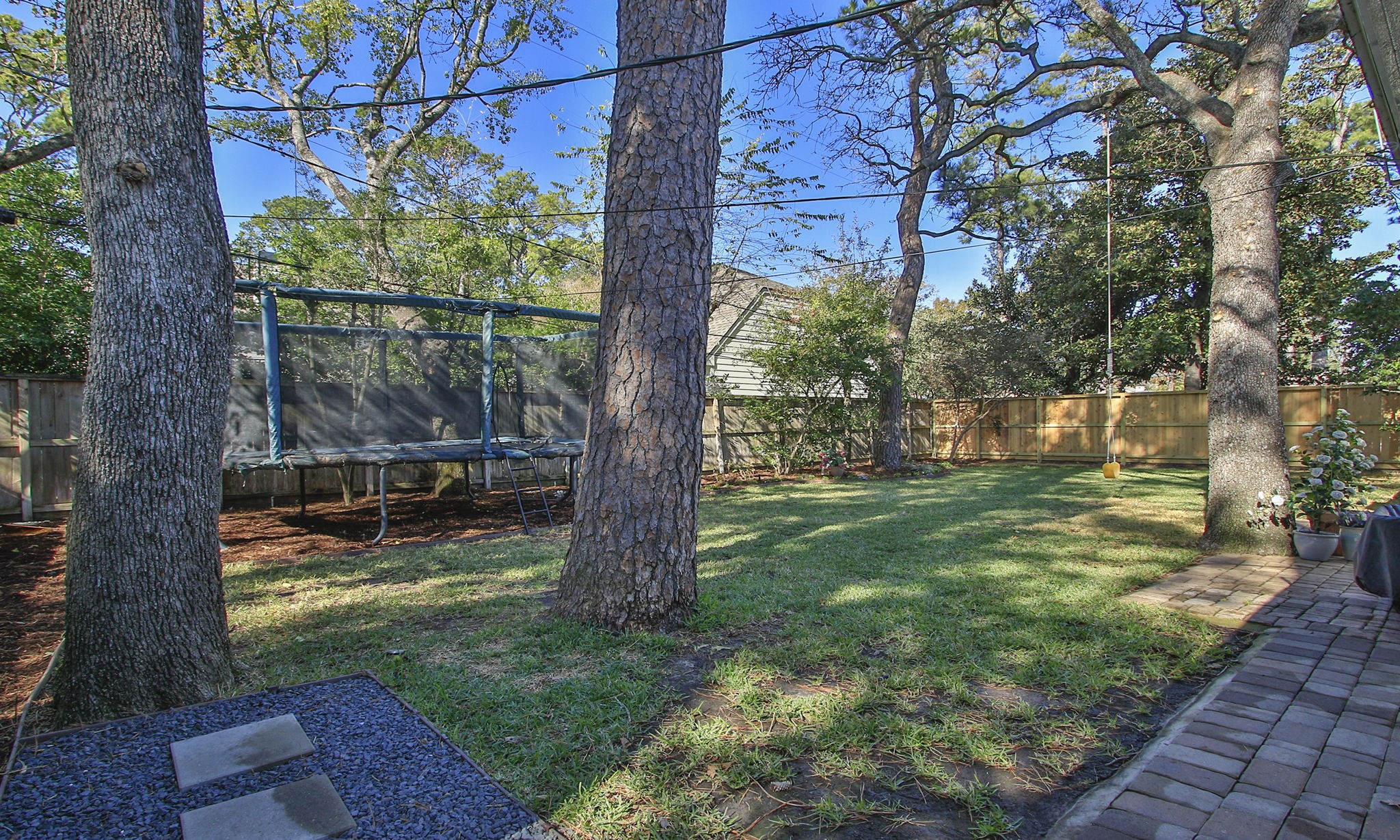 827 St George Lane Houston, TX 77079 - Photo 49 of 50