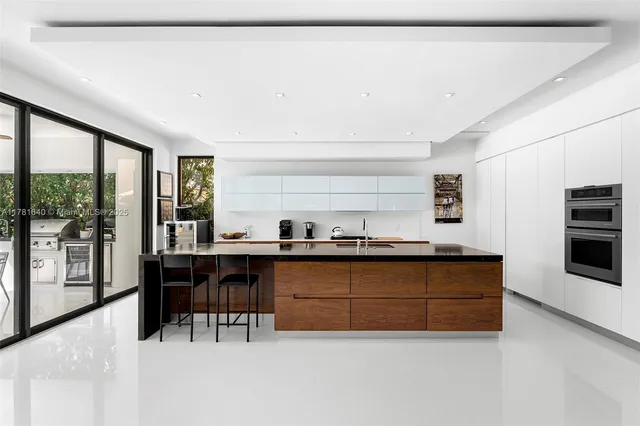 $4,750,000 | 2031 South Miami Avenue, Miami, FL 33129