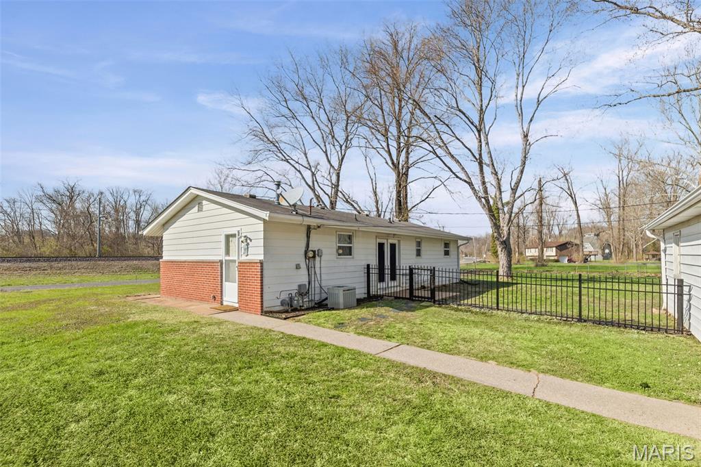 2800 Dutch Hollow Road Belleville, IL 62223 - Photo 5 of 27