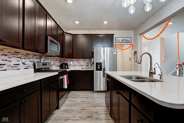 $429,000 | 230 Walker Drive, Whiteland, IN 46184