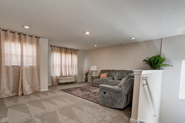 $429,000 | 230 Walker Drive, Whiteland, IN 46184