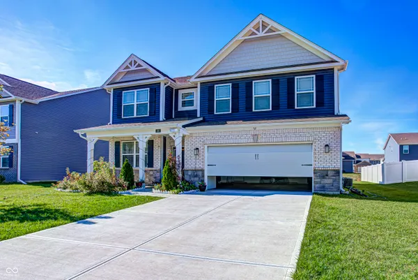 $369,000 | 230 Walker Drive, Whiteland, IN 46184