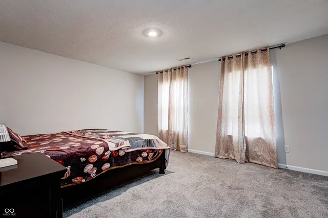 $429,000 | 230 Walker Drive, Whiteland, IN 46184