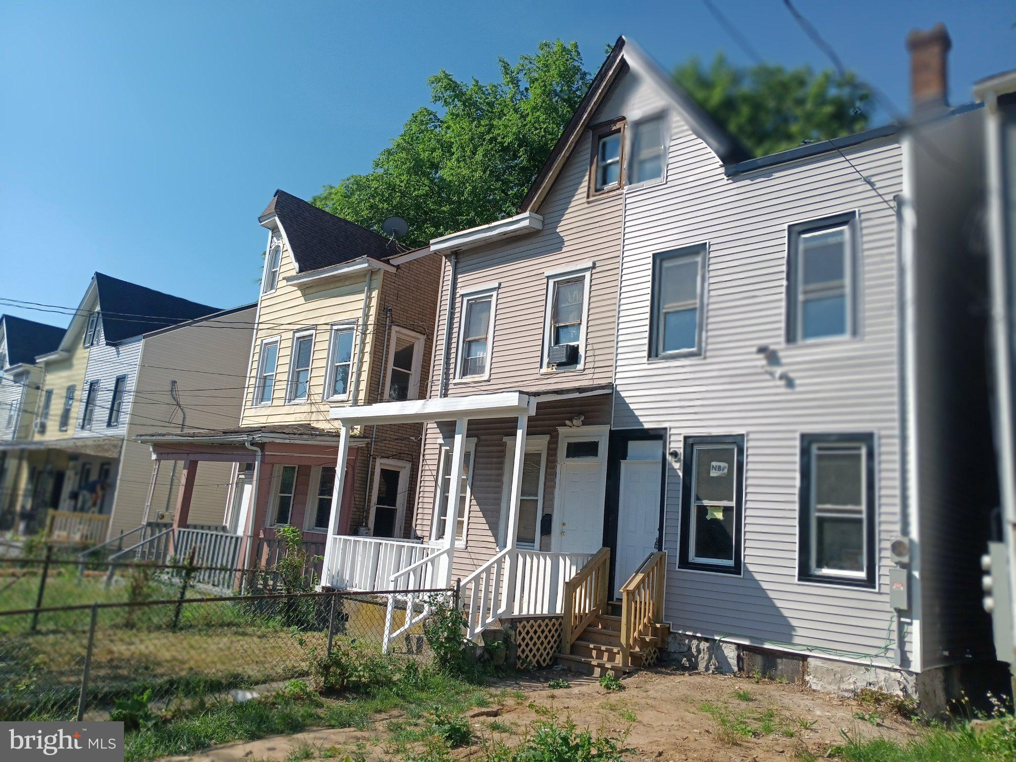 323 Rutherford Avenue Trenton, NJ 08618 - Photo 3 of 19