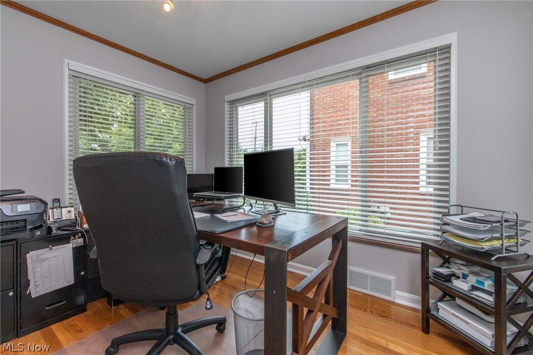 4043 Riveredge Road Cleveland, OH 44111 - Photo 23 of 34 Gallery Image 23