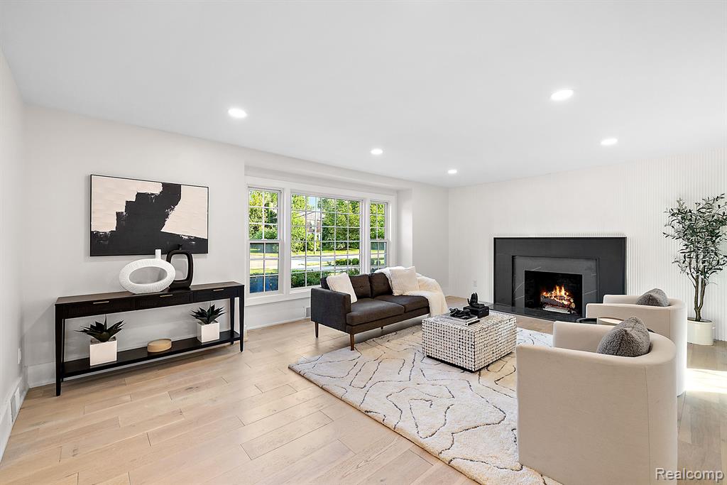 473 North Cranbrook Road Bloomfield Hills, MI 48301 - Photo 15 of 42