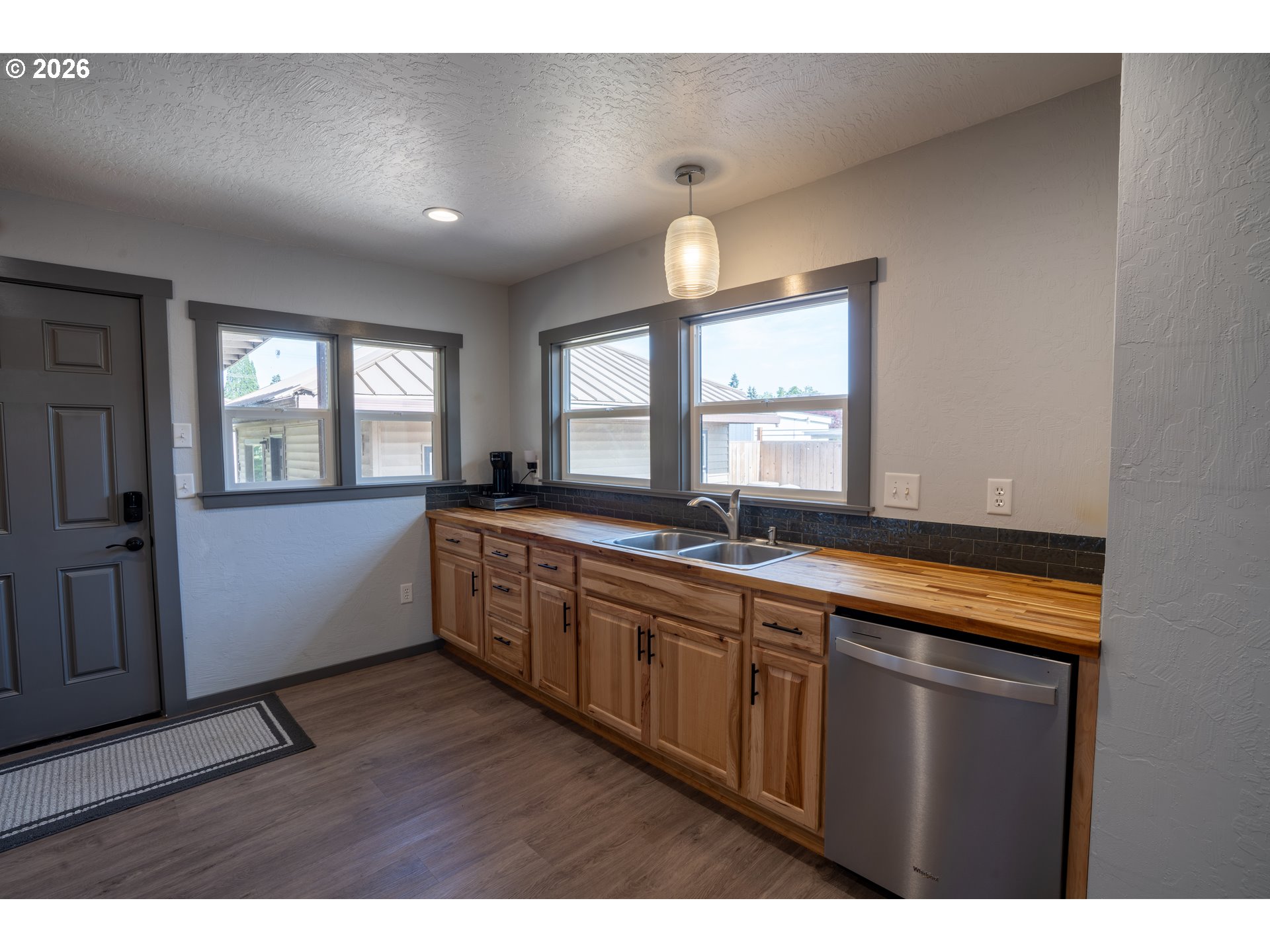 2897 Game Farm Road Springfield, OR 97477 - Photo 11 of 48