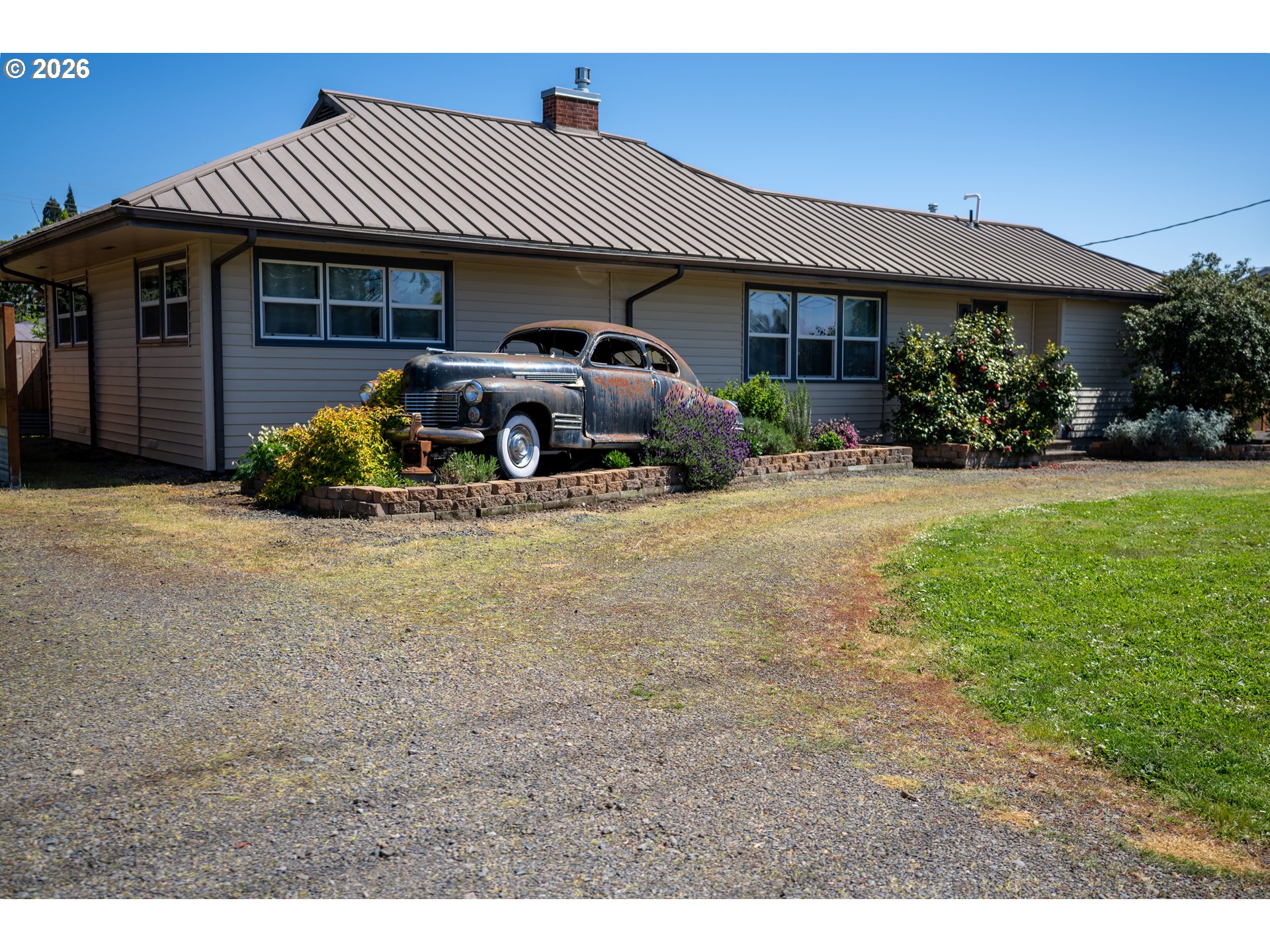 2897 Game Farm Road Springfield, OR 97477 - Photo 2 of 48