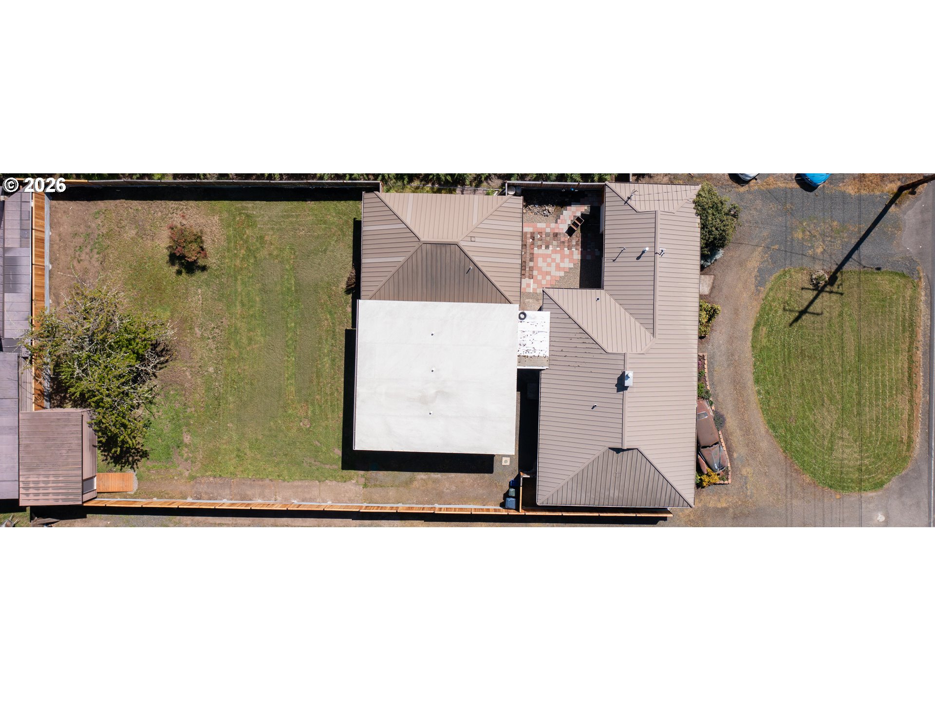 2897 Game Farm Road Springfield, OR 97477 - Photo 4 of 48