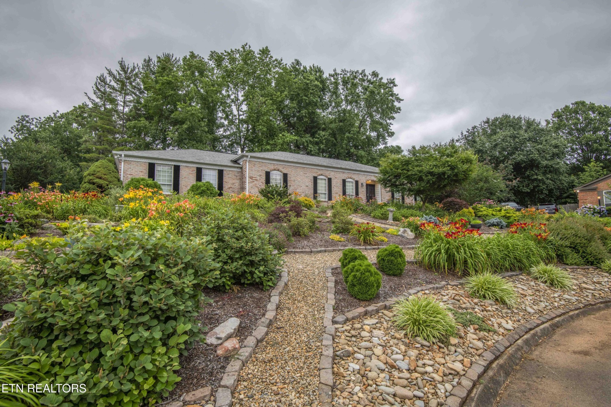 902 Ruffian Lane Northwest Knoxville, TN 37923 - Photo 3 of 42