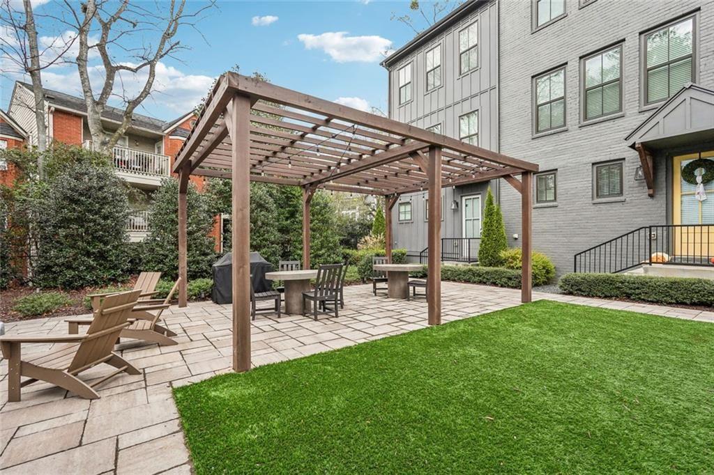 193 Chestnut Circle, Unit 38 Atlanta, GA 30342 - Photo 18 of 57