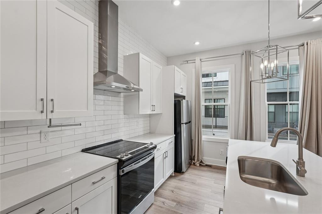 193 Chestnut Circle, Unit 38 Atlanta, GA 30342 - Photo 2 of 57