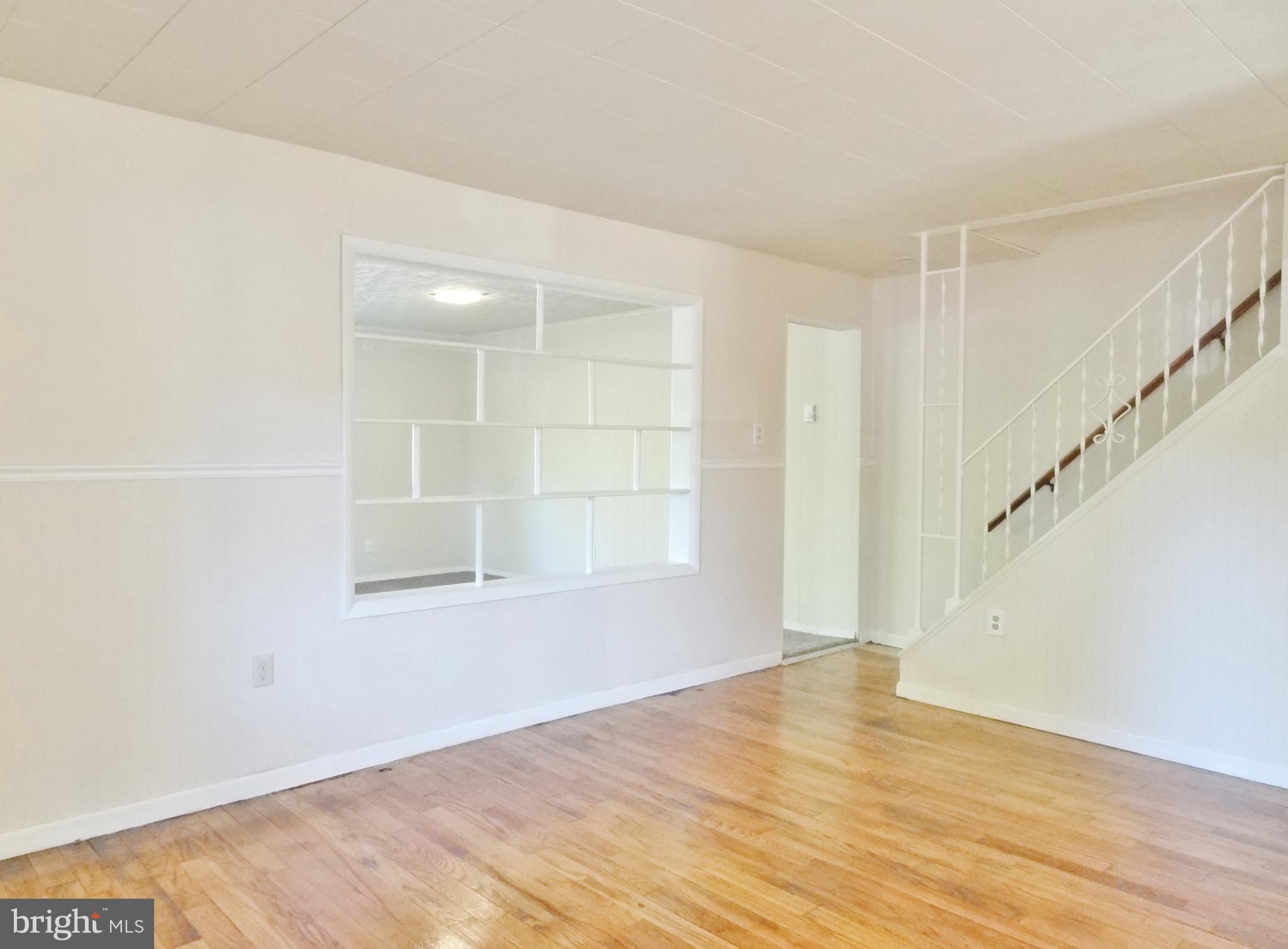 36 Ridge Road, Unit A Greenbelt, MD 20770 - Photo 7 of 14 Living room