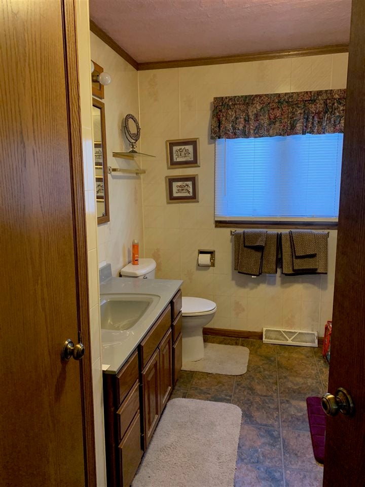 521 Ripley Street Harpers Ferry, IA 52146 - Photo 9 of 19 Gallery Image 9