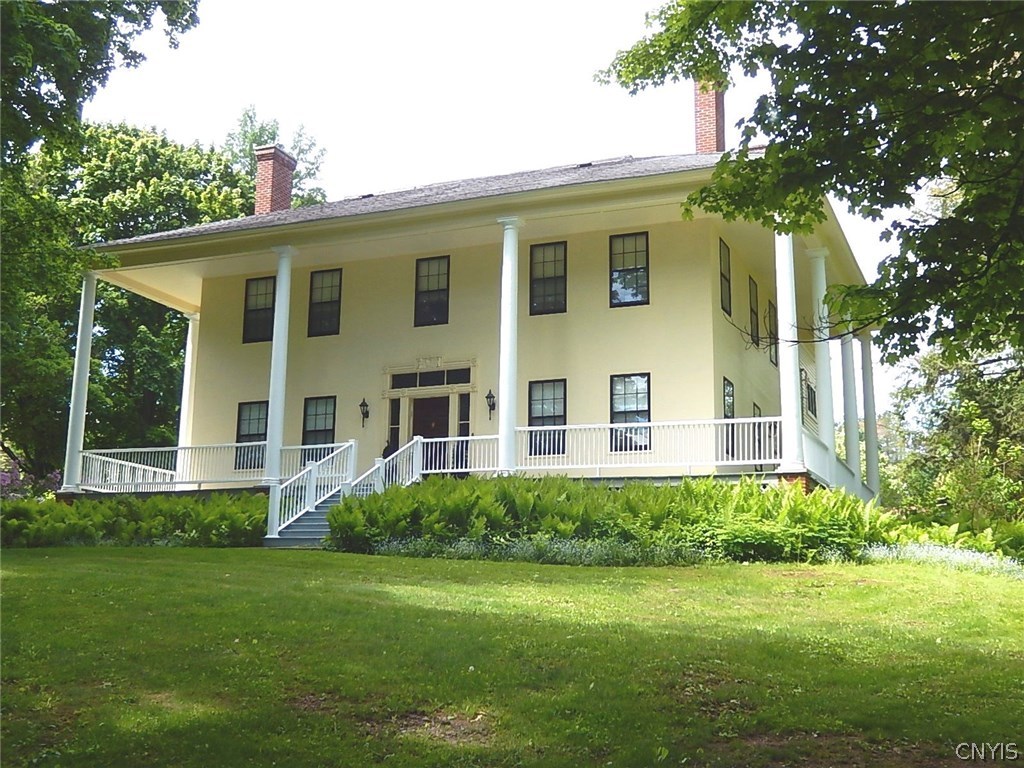 76 Oxford Road New Hartford, NY 13413 - Photo 1 of 1