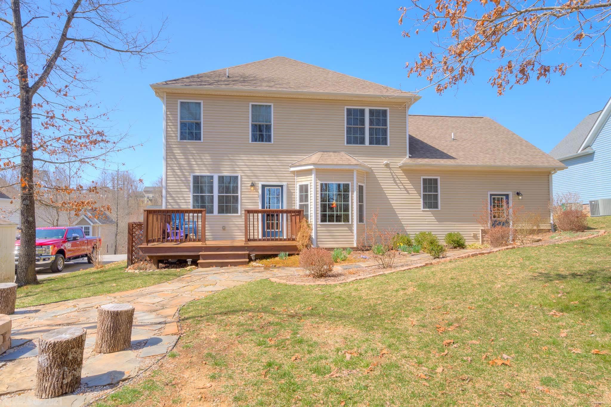 1050 Green Ridge Road Christiansburg, VA 24073 - Photo 5 of 42 Gallery Image 5