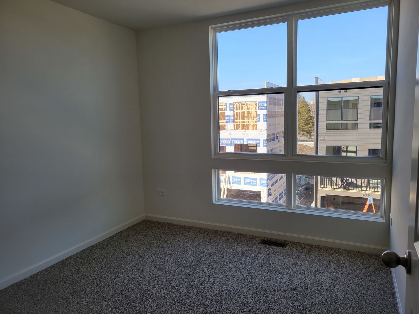 329 Summit Circle Lombard, IL 60148 - Photo 12 of 46