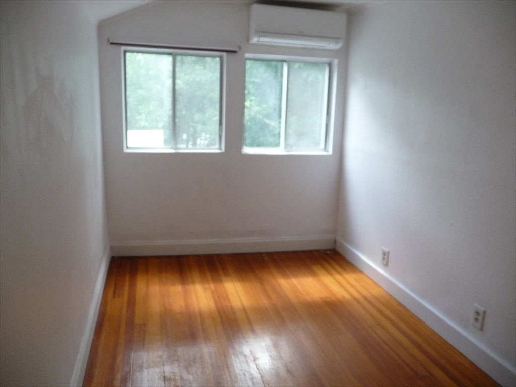 58 Upland Road Natick, MA 01760 - Photo 11 of 12