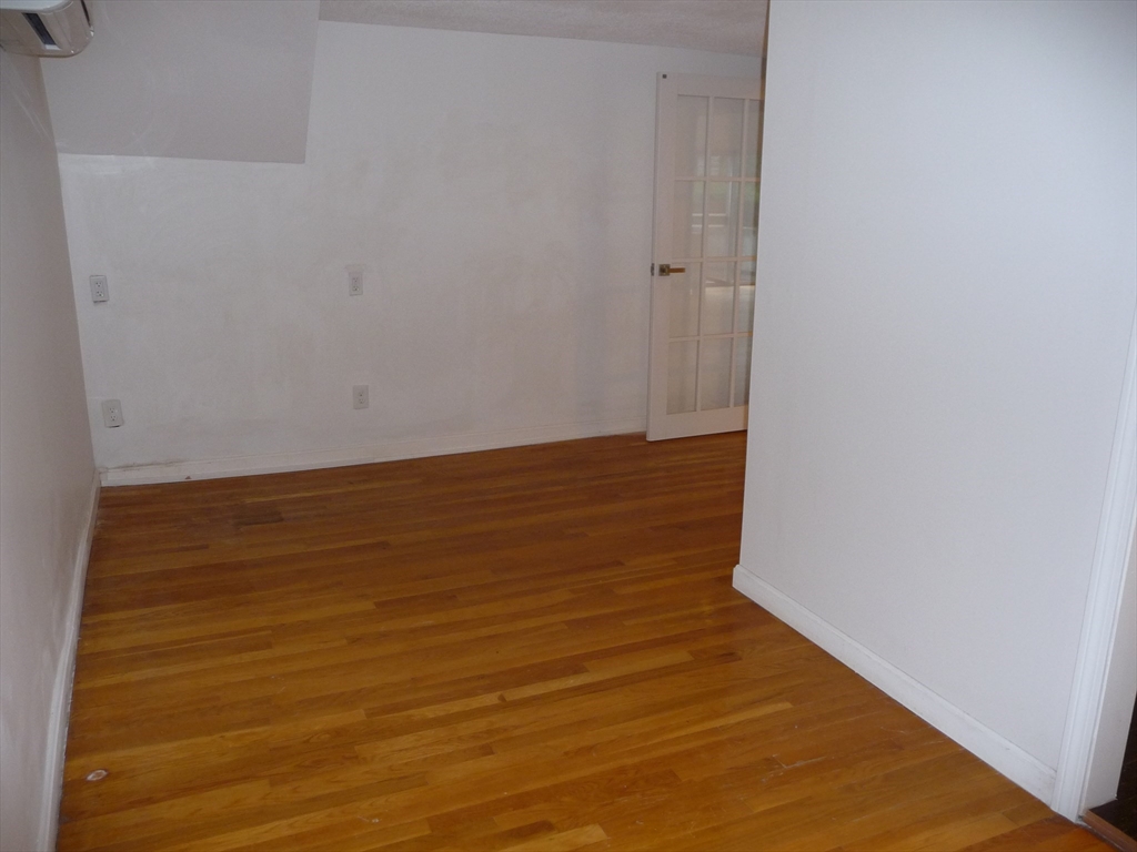 58 Upland Road Natick, MA 01760 - Photo 8 of 12