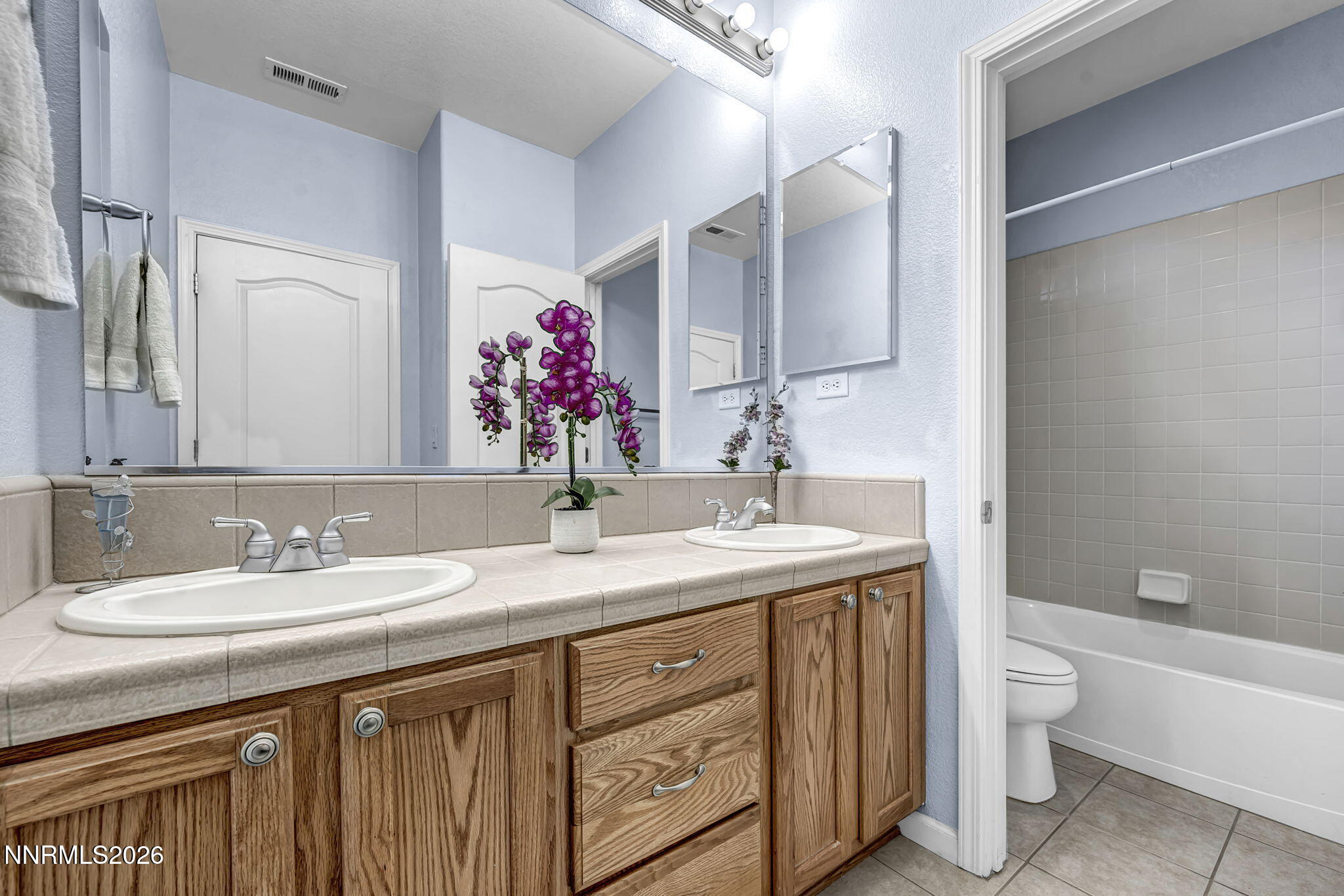 14010 Welsh Mountain Court Reno, NV 89521 - Photo 24 of 36 53-web-or-mls-14010-welsh-mountain-ct